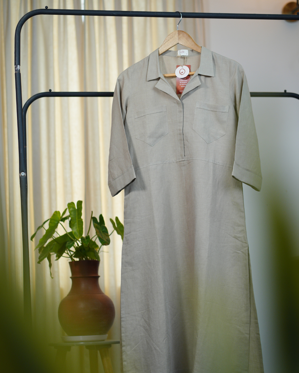SLITTED KURTHA WITH FRONT POCKET
