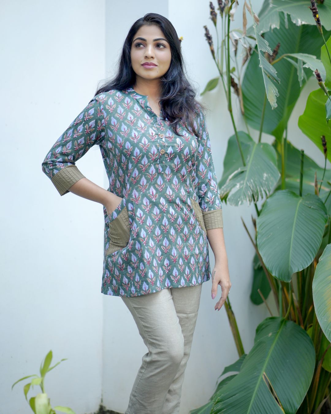 SHORT KURTHI WITH POCKET