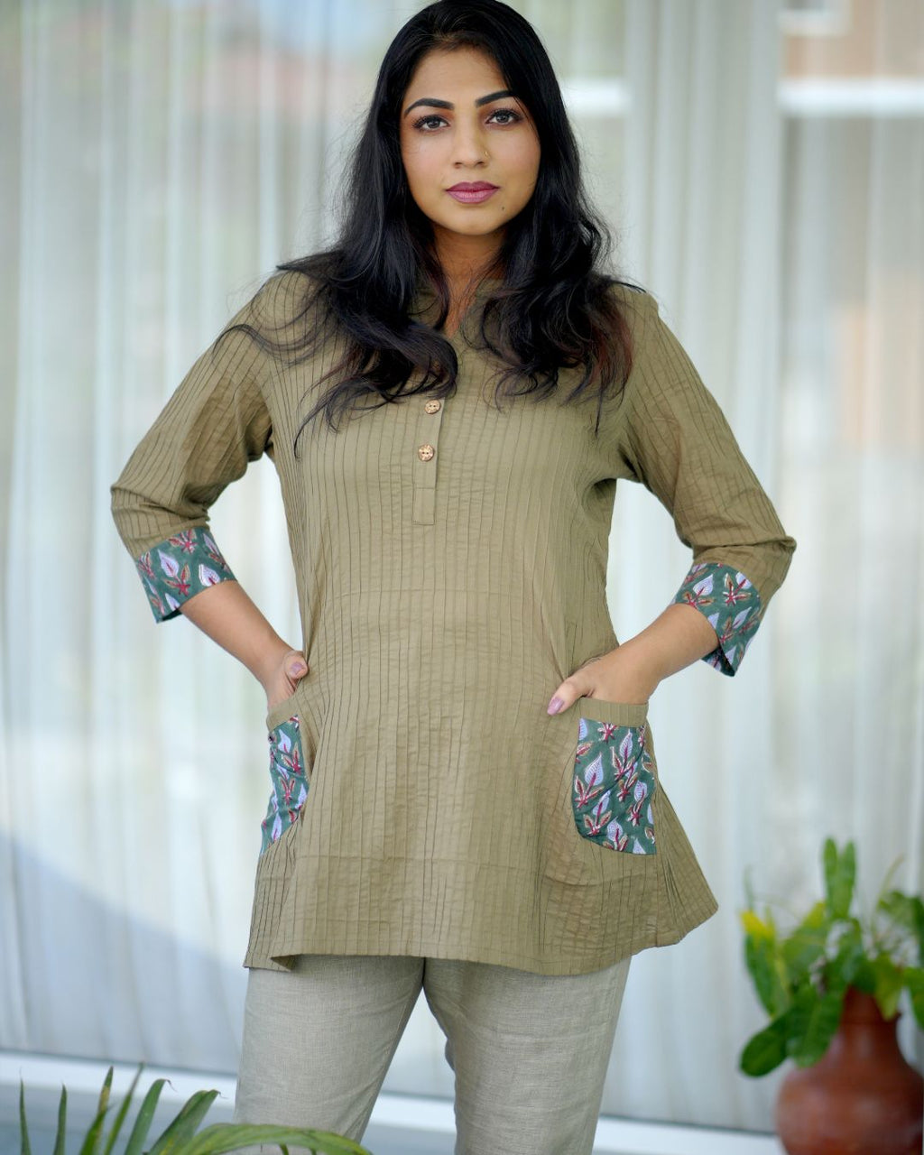 SHORT KURTHI WITH POCKET