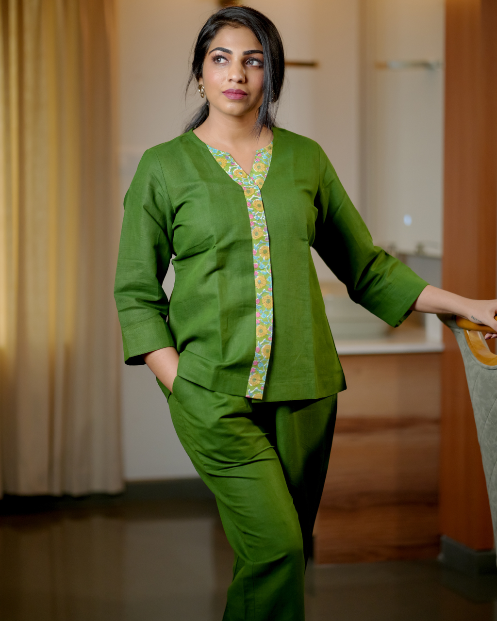 KURTHI WITH PANTS